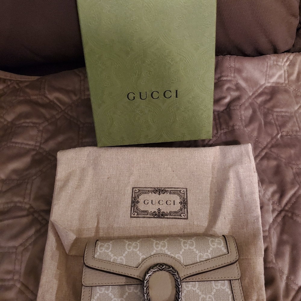 Gucci - Picture 3 of 5